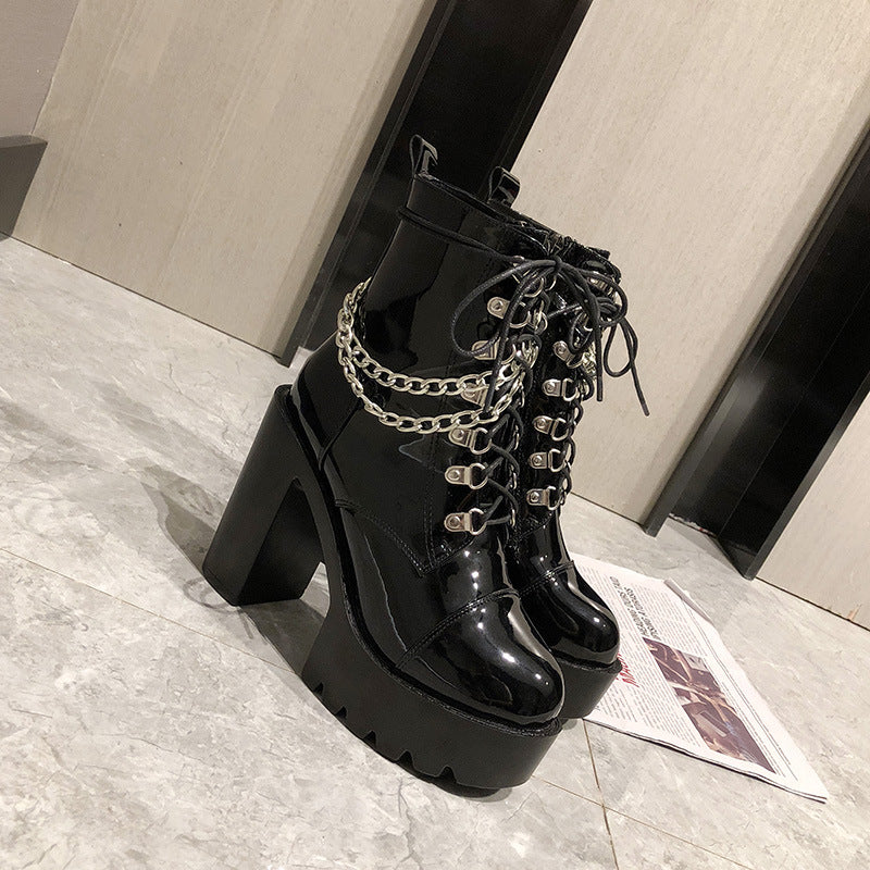 Wide Heel Chain Black Boots